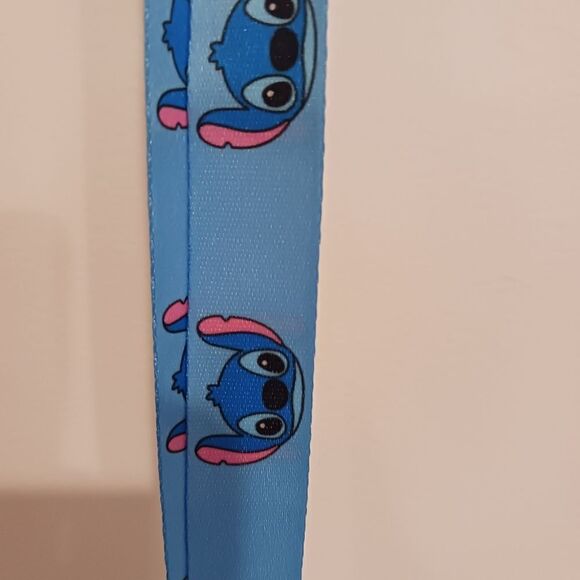 Lilo & Stitch Lanyard Card/ID Holder - Picture 3 of 5